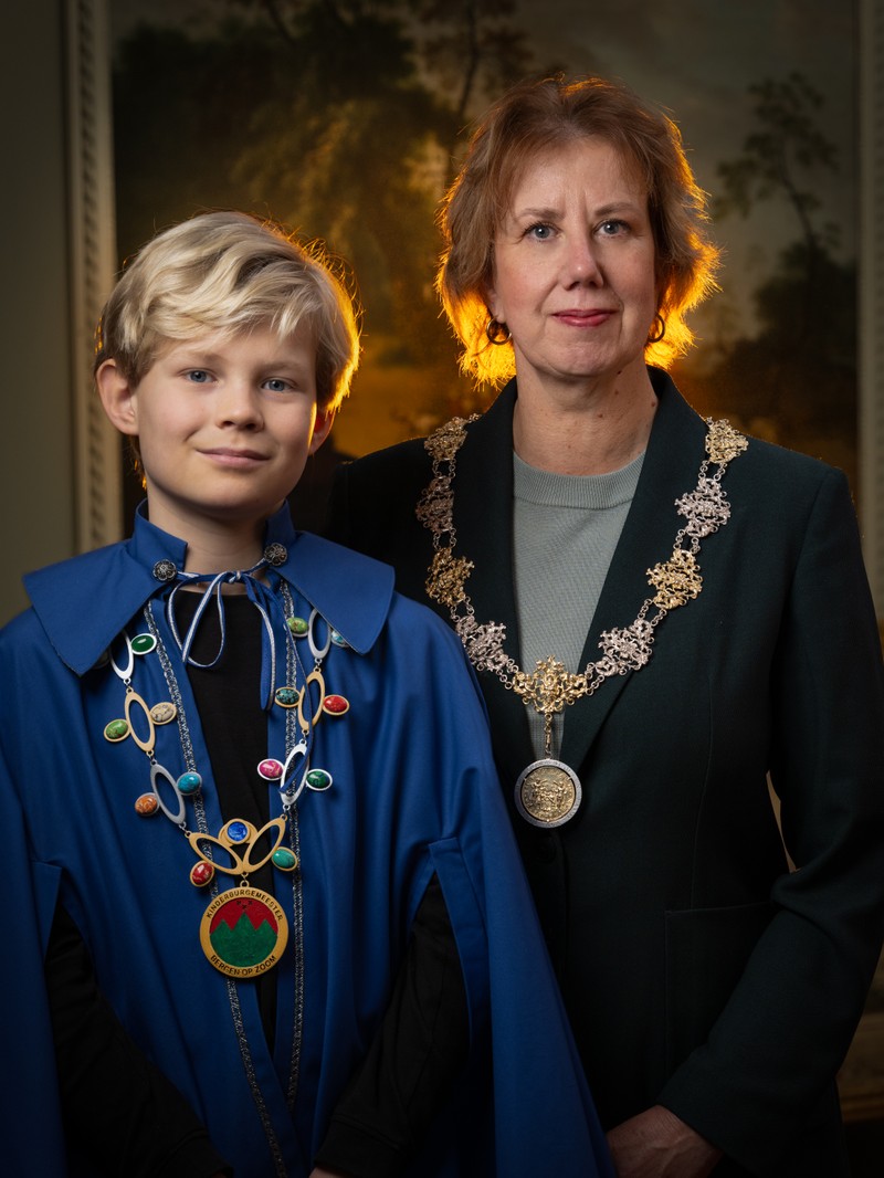 Domein van de Zeeridder: burgemeester Mulders & kinderburgemeester Dex